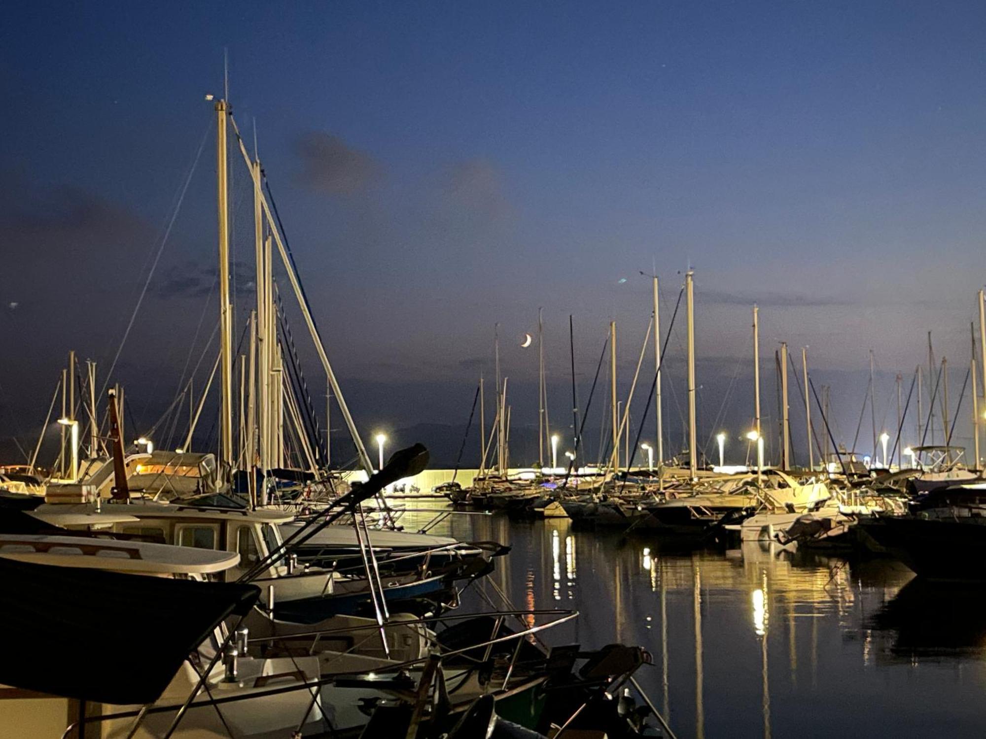 Yacht Studio Galarne Saint-Raphael (Var) Exterior foto